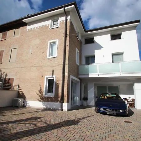 H5-5h Luxury Bed & Breakfast Maranello