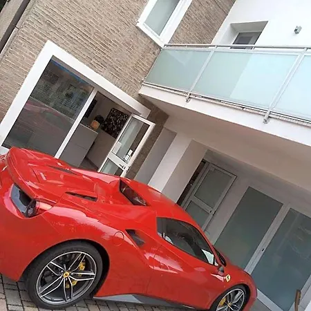 H5-5H Luxury Room Bed & Breakfast Maranello