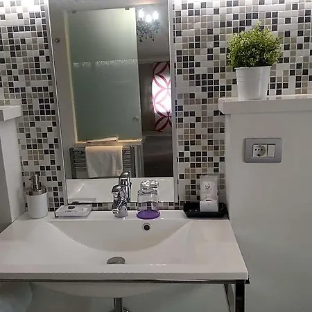 H5-5H Luxury Room 4*