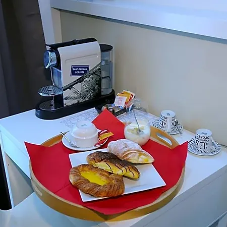 Bed & Breakfast H5-5H Luxury Room 4*