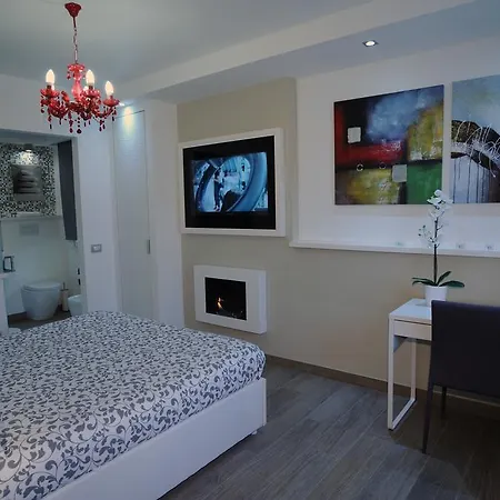 H5-5H Luxury Room 4*
