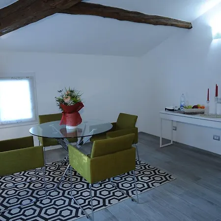 H5-5H Luxury Room Bed & Breakfast *