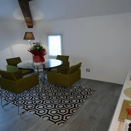 H5-5H Luxury Room *
