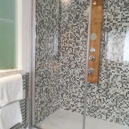 H5-5H Luxury Room Bed & Breakfast