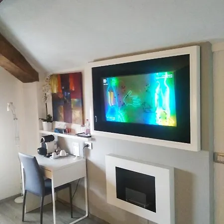 H5-5H Luxury Room Bed & Breakfast Maranello
